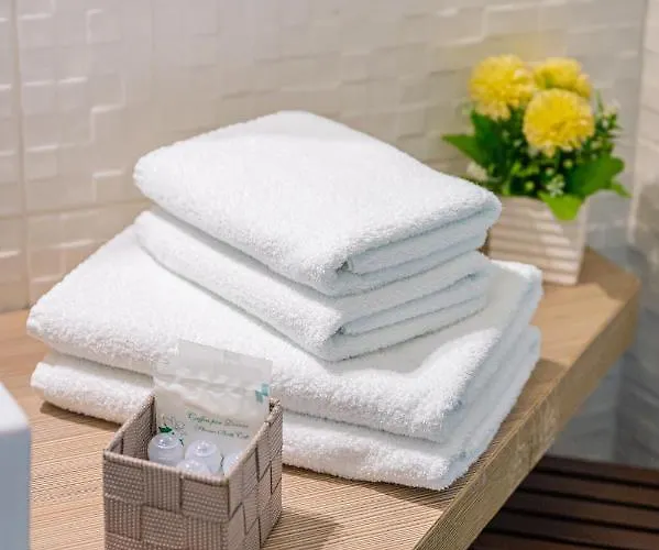 Værelse med en queensize-seng